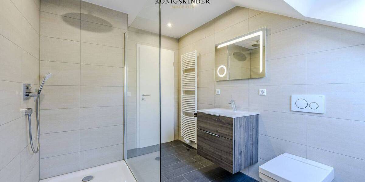 Mehrfamilienhaus, Wohnhaus Ebersbach an der Fils Ebersbach - 8 Zimmer, 275 m&sup2;, 699.000&euro; | Angebot:26188191