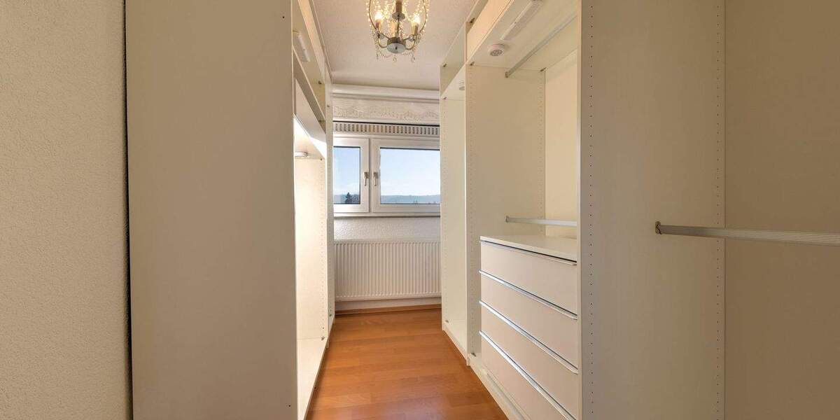 Doppelhaushälfte Leonberg Ramtel - 5 Zimmer, 123 m&sup2;, 719.000&euro; | Angebot:25694968