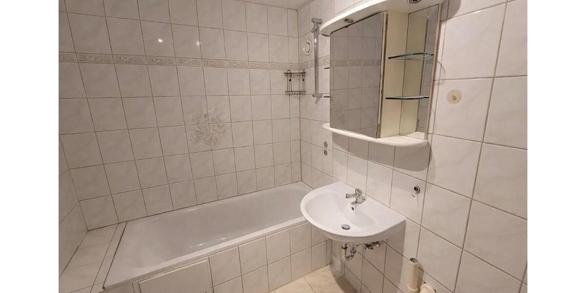 Etagenwohnung Uhingen - 3 Zimmer, 90 m&sup2;, 1.300&euro; | Angebot:25922230