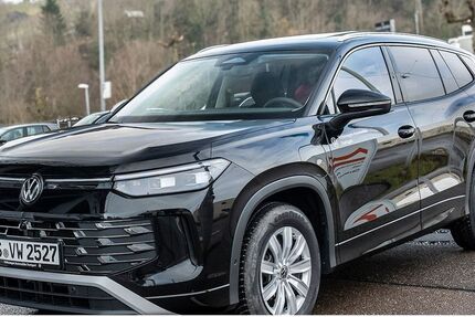 VW Tayron 9.990 km 58.290 &euro; Stuttgart-Wangen 70188