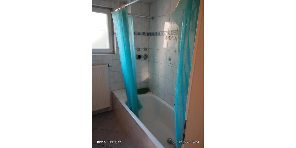 Dachgeschoßwohnung Stuttgart Feuerbach - 2 Zimmer, 88 m&sup2;, 1.100&euro; | Angebot:26488470