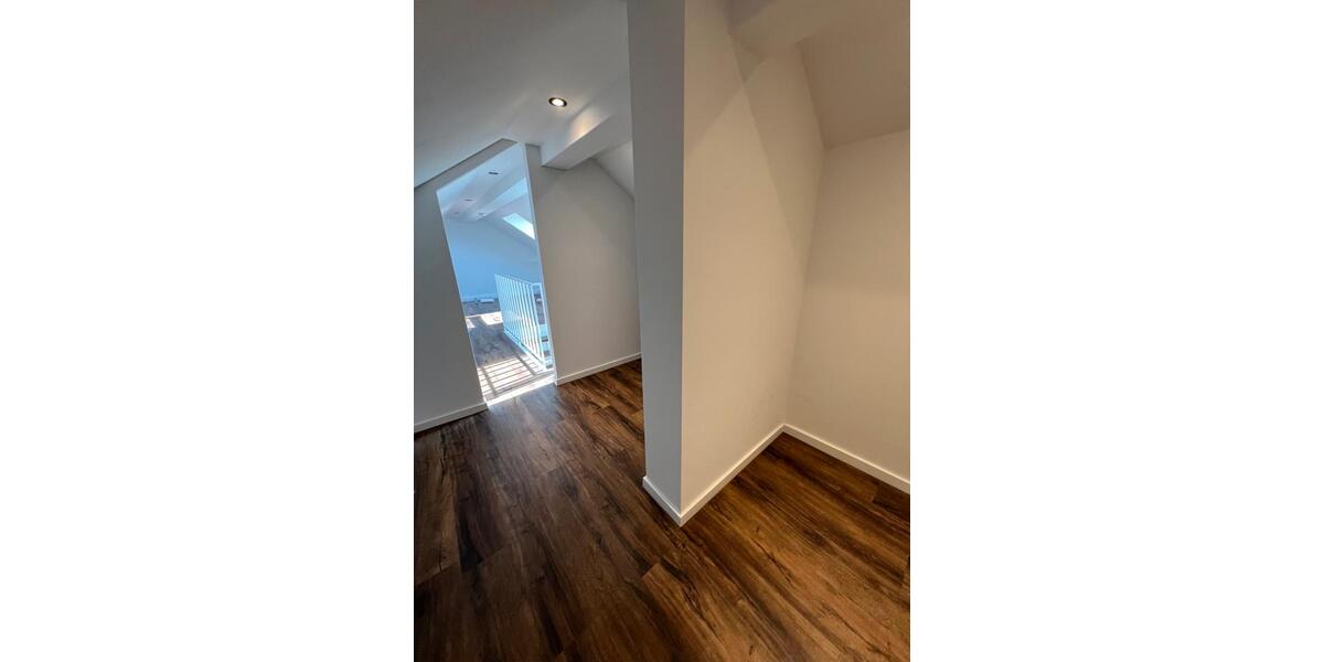 Maisonettenwohnung Schwieberdingen - 3.5 Zimmer, 80 m&sup2;, 1.180&euro; | Angebot:25308116