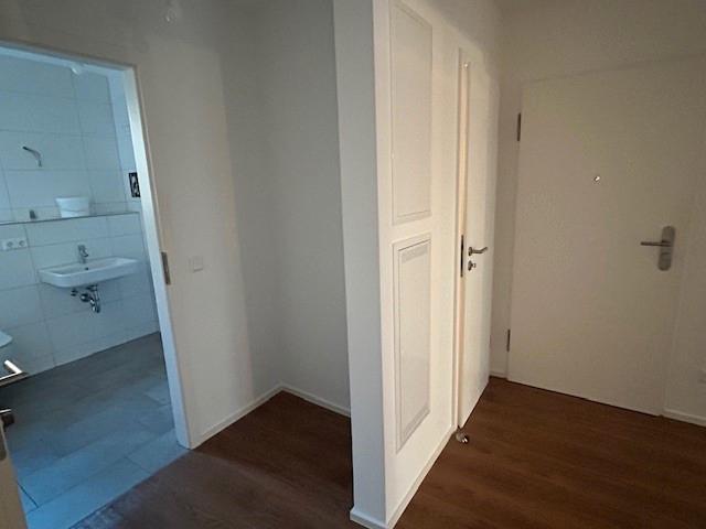 Etagenwohnung Esslingen am Neckar Oberesslingen - 2 Zimmer, 75 m&sup2;, 1.010&euro; | Angebot:25711613