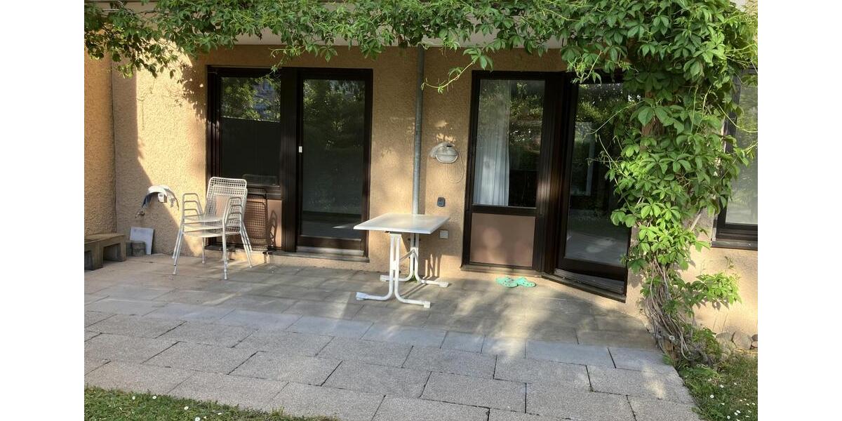 Erdgeschoßwohnung Stuttgart Botnang - 3.5 Zimmer, 87 m&sup2;, 1.300&euro; | Angebot:26660013