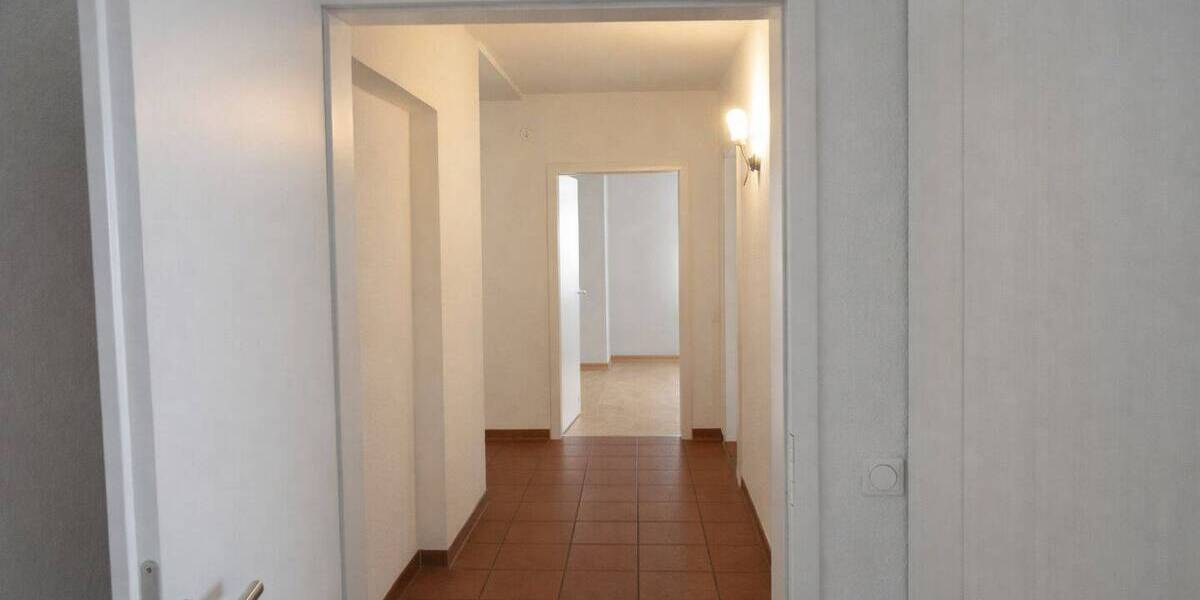 Etagenwohnung Stuttgart Ost - 4 Zimmer, 106 m&sup2;, 399.000&euro; | Angebot:25928474