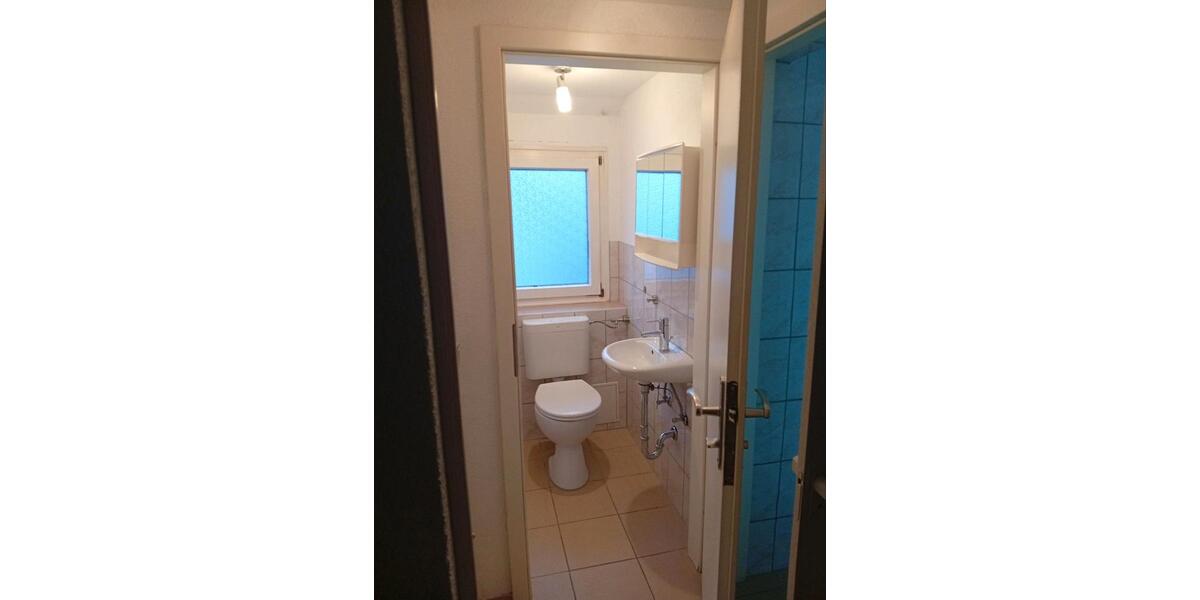 Dachgeschoßwohnung Frickenhausen - 3 Zimmer, 70 m&sup2;, 970&euro; | Angebot:25654039