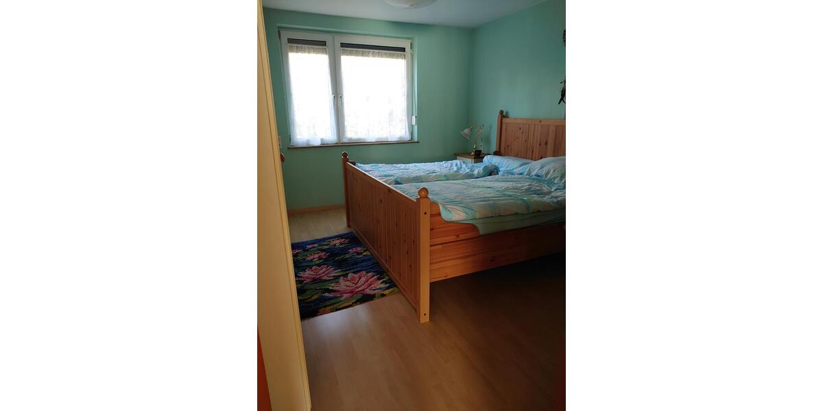 Erdgeschoßwohnung Leonberg - 6 Zimmer, 96 m&sup2;, 299.000&euro; | Angebot:25183448