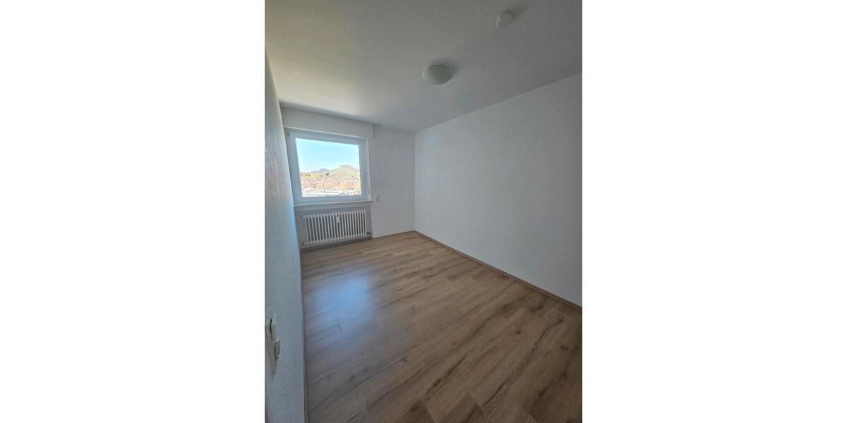 Etagenwohnung Oberstenfeld - 3 Zimmer, 78 m&sup2;, 1.280&euro; | Angebot:25723243