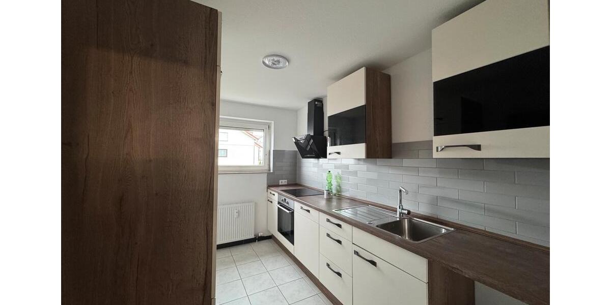 Etagenwohnung Sindelfingen Eichholz - 3.5 Zimmer, 89 m&sup2;, 1.250&euro; | Angebot:25729029