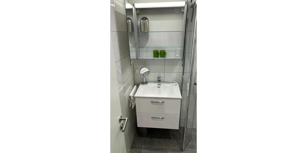 Etagenwohnung Stuttgart Sillenbuch - 1 Zimmer, 32 m&sup2;, 885&euro; | Angebot:25978053