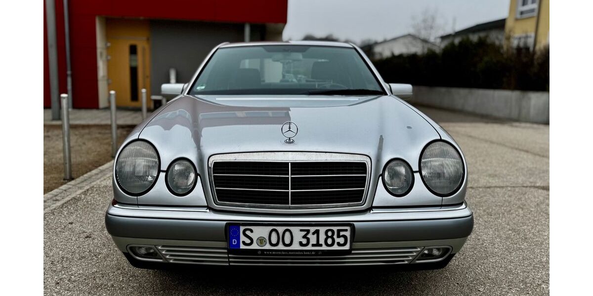 Mercedes-Benz E 230 161.500 km 1.600 &euro; Leonberg 71229