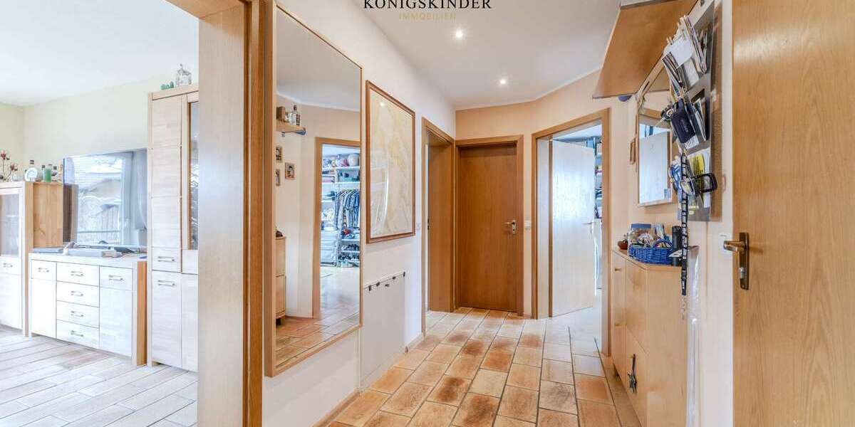 Etagenwohnung Schorndorf - 3 Zimmer, 84 m&sup2;, 369.000&euro; | Angebot:26056635