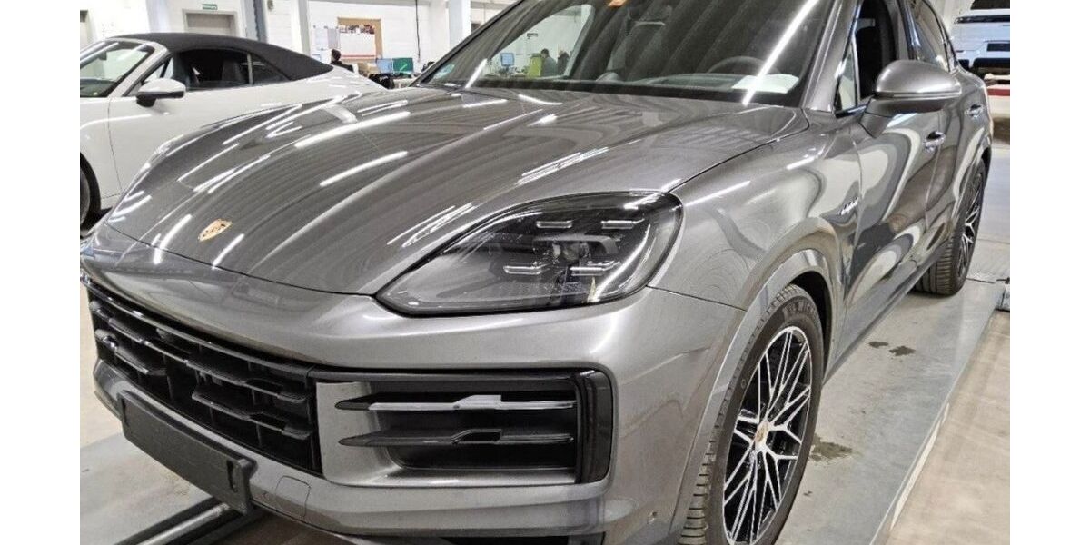 Porsche Cayenne 23.900 km 96.999 &euro; Stuttgart 70499