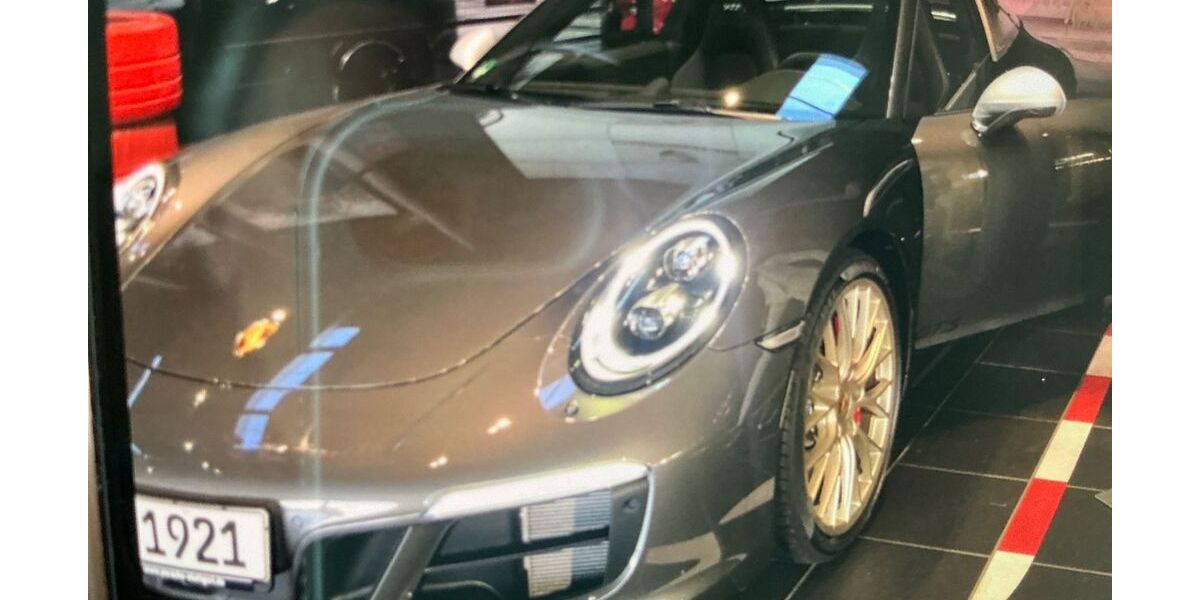 Porsche 991 35.000 km 153.000 &euro; Stuttgart 70182