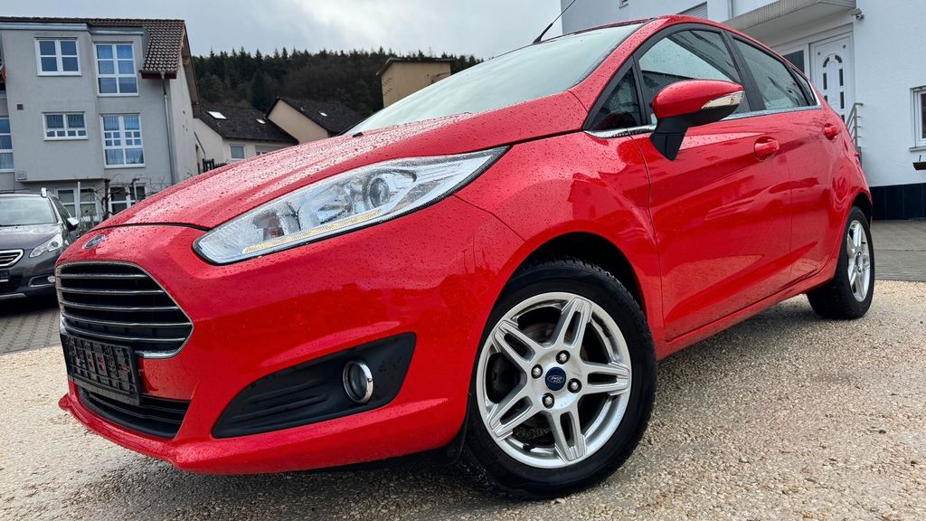 Ford Fiesta 33.000 km 8.888 &euro; Stuttgart 70563