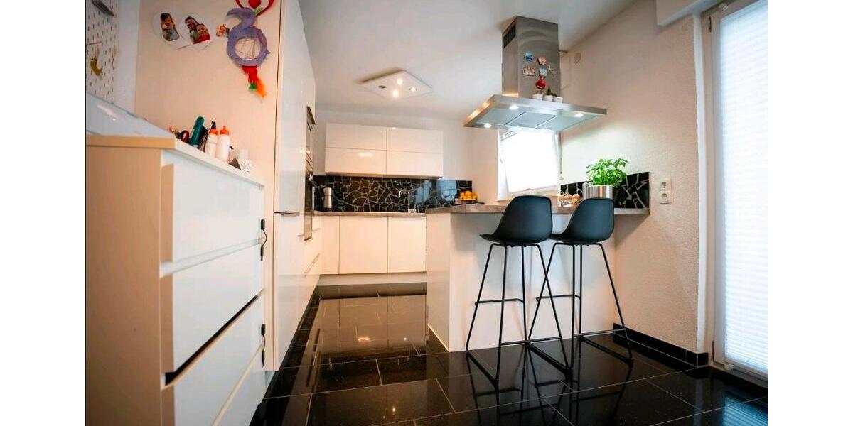 Etagenwohnung Nürtingen - 3 Zimmer, 98 m&sup2;, 330.000&euro; | Angebot:26091377