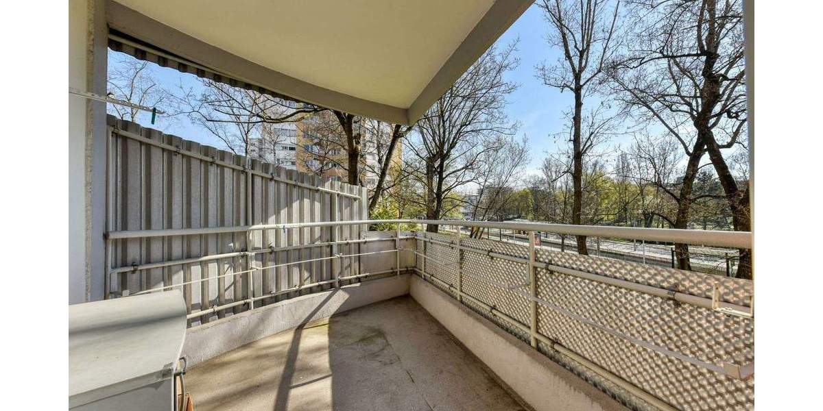 Etagenwohnung Stuttgart Rot - 3 Zimmer, 71 m&sup2;, 210.000&euro; | Angebot:25896204