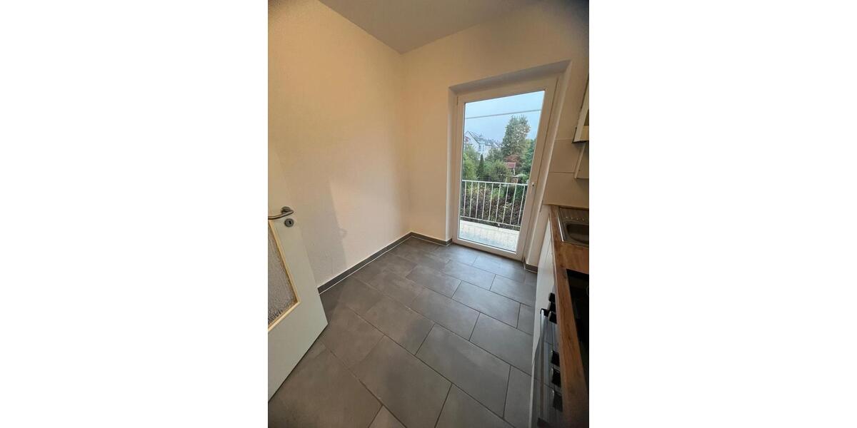 Etagenwohnung Stuttgart Degerloch - 3 Zimmer, 64 m&sup2;, 1.200&euro; | Angebot:25923502