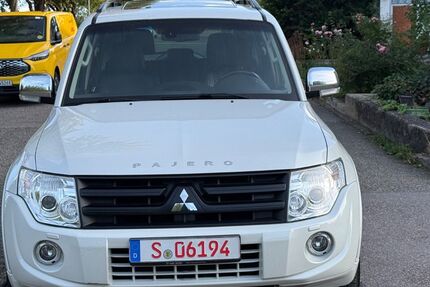 Mitsubishi Pajero 287.000 km 13.999 &euro; Fellbach 70736
