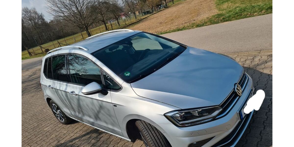 VW Golf Sportsvan 61.365 km 13.800 &euro; Leinfelden-Echterdingen 70771