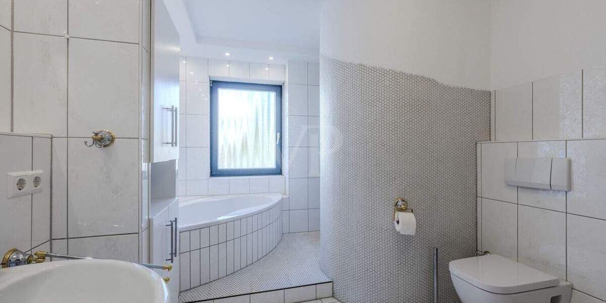 Reihenendhaus Plochingen / Stumpenhof Stumpenhof - 9 Zimmer, 247 m&sup2;, 810.000&euro; | Angebot:25735942