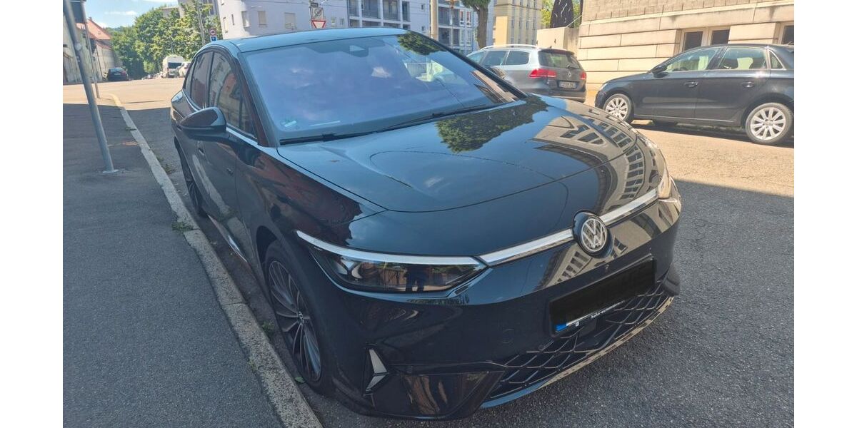 VW ID.7 5.557 km 49.000 &euro; Stuttgart 70190