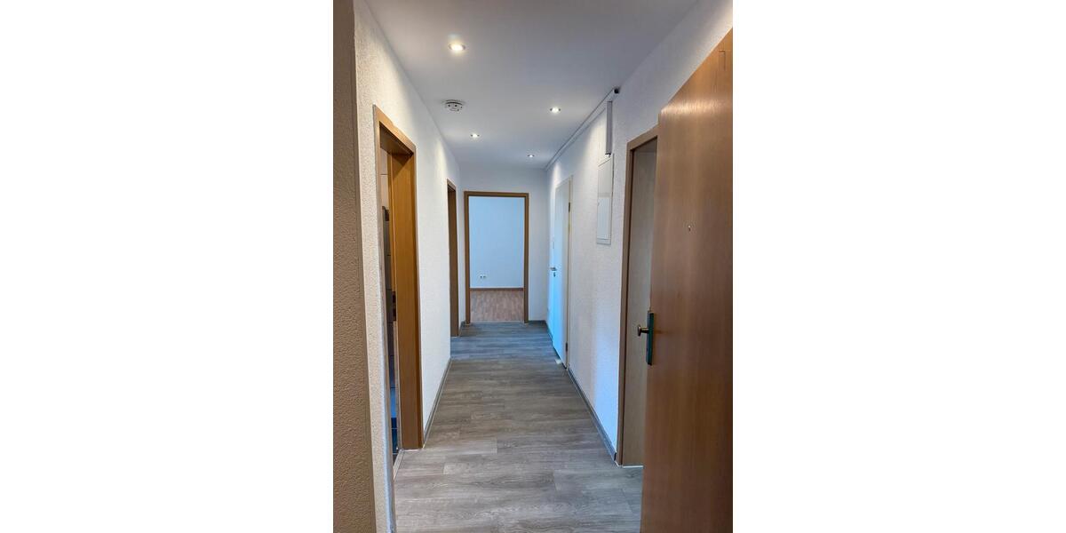 Etagenwohnung Renningen - 3 Zimmer, 75 m&sup2;, 1.200&euro; | Angebot:27605975