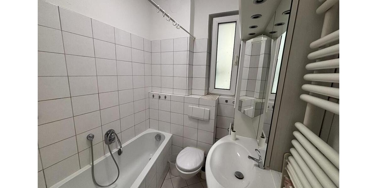 Erdgeschoßwohnung Stuttgart Bopser - 3 Zimmer, 63 m&sup2;, 1.100&euro; | Angebot:25883031