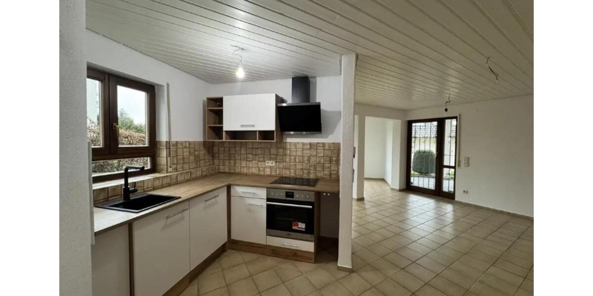 Etagenwohnung Plochingen - 3 Zimmer, 96 m&sup2;, 1.250&euro; | Angebot:25234571