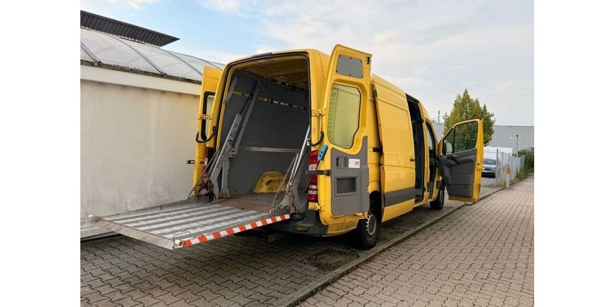 Mercedes-Benz Sprinter 125.695 km 14.990 &euro; Magstadt 71106