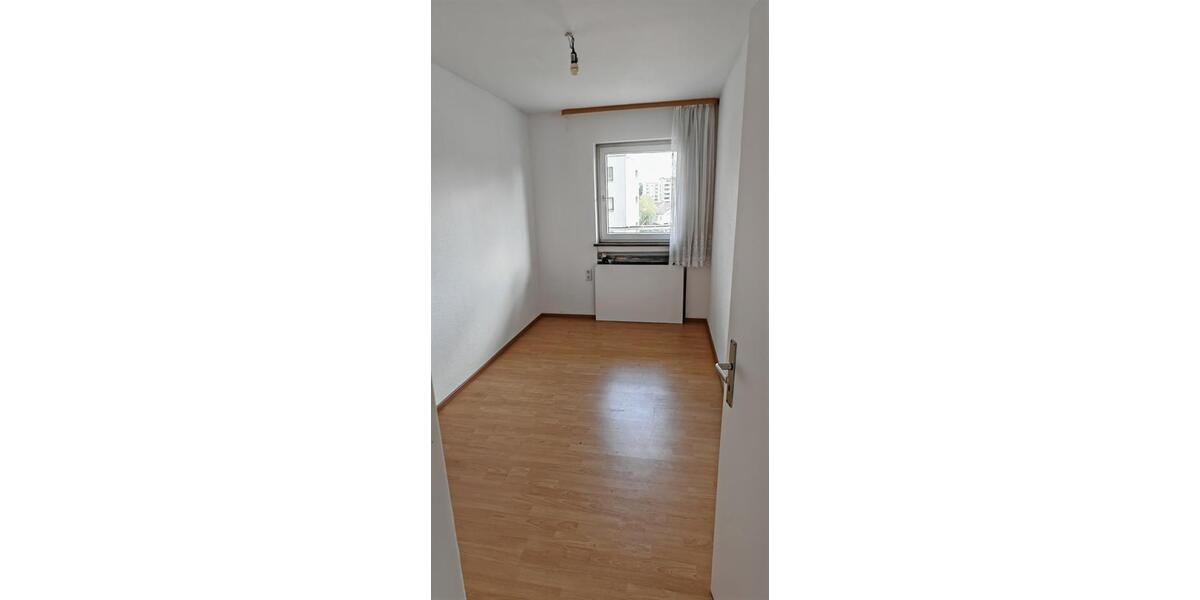Etagenwohnung Stuttgart Mühlhausen - 3 Zimmer, 70 m&sup2;, 215.000&euro; | Angebot:25498029