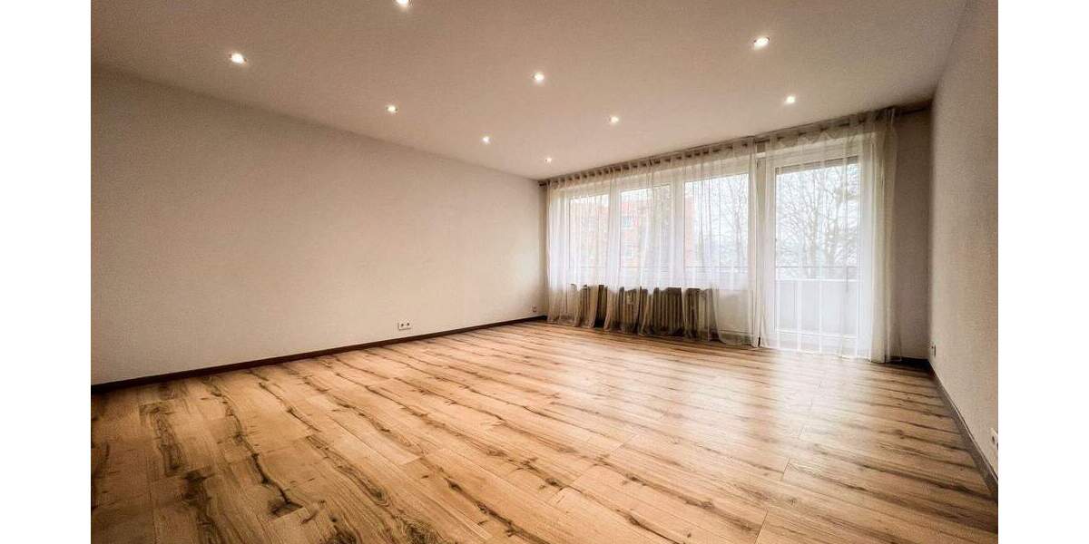 Etagenwohnung Sindelfingen Ost - 4 Zimmer, 111 m&sup2;, 415.000&euro; | Angebot:25695000