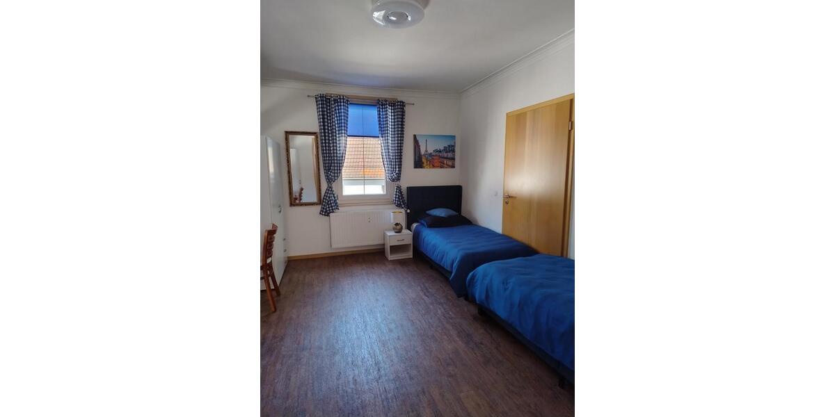 Etagenwohnung Kornwestheim - 5 Zimmer, 110 m&sup2;, 550&euro; | Angebot:25856636