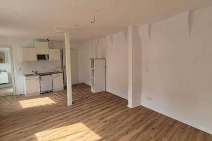 Haus Ludwigsburg Pflugfelden - 6 Zimmer, 93 m&sup2;, 1.880&euro; | Angebot:27335121