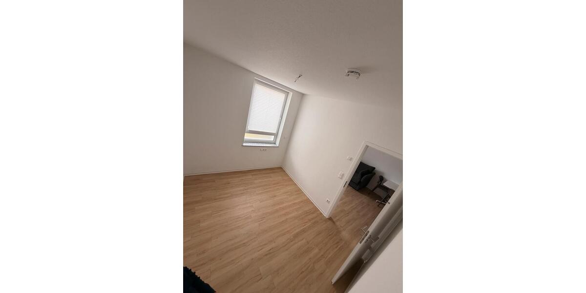 Hochparterre Ebersbach an der Fils - 1 Zimmer, 38 m&sup2;, 820&euro; | Angebot:25932431