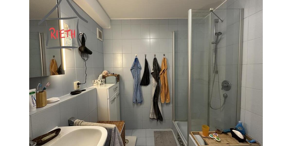 Etagenwohnung Ludwigsburg Oßweil - 3.5 Zimmer, 92 m&sup2;, 1.100&euro; | Angebot:25978046