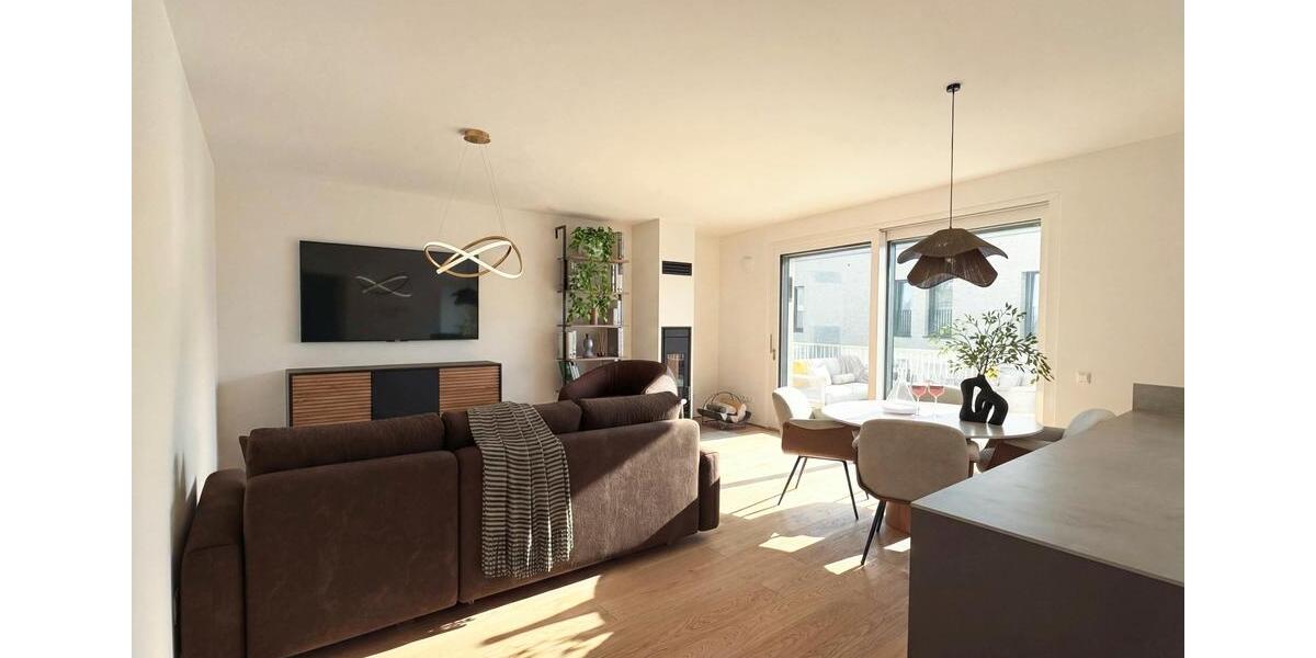 Dachgeschoßwohnung Leonberg - 4 Zimmer, 121 m&sup2;, 2.484&euro; | Angebot:23712507