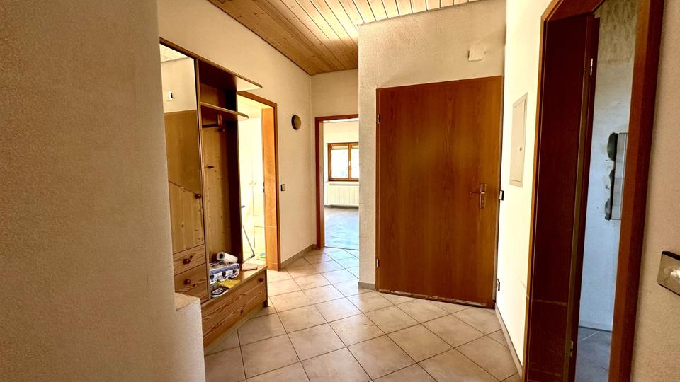 Dachgeschoßwohnung Lorch - 2.5 Zimmer, 88 m&sup2;, 255.000&euro; | Angebot:26703541