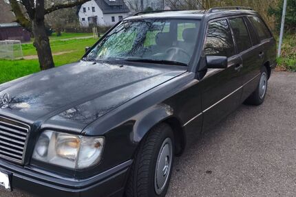 Mercedes-Benz 220 506.200 km 4.200 &euro; Esslingen 73730