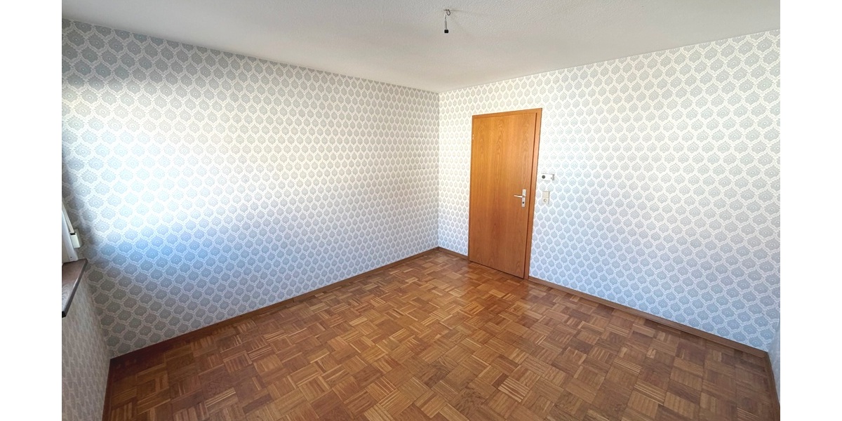 Ihr Projekt mit Zukunft: Zweifamilienhaus auf 648 m² Grundstück in Albershausen - Zweifamilienhaus Albershausen | Angebot:25920441