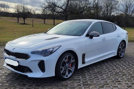 Kia Stinger 77.800 km 28.990 &euro; Murr 71711
