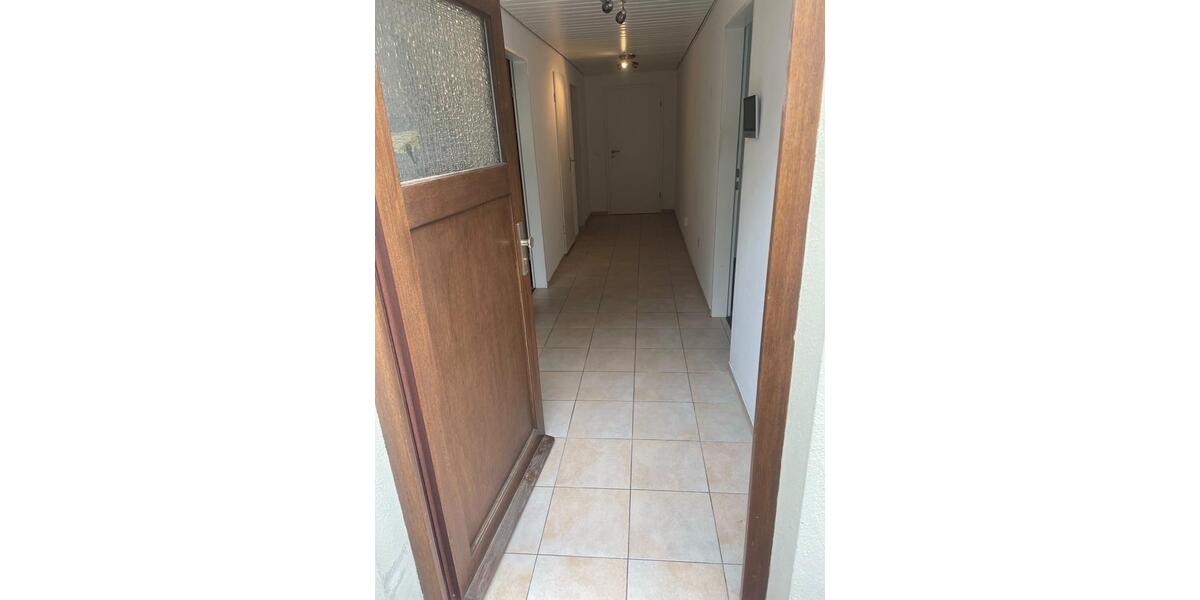 Etagenwohnung Wangen - 2 Zimmer, 70 m&sup2;, 870&euro; | Angebot:27615634