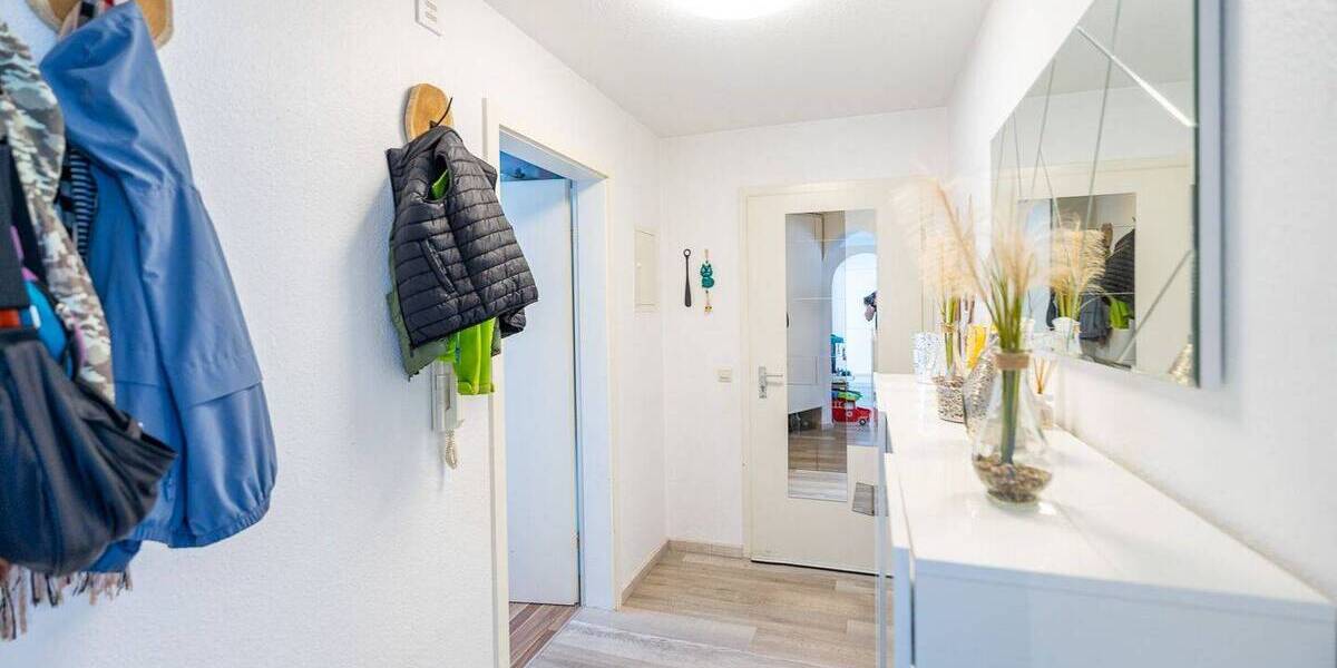 Etagenwohnung Schorndorf - 3 Zimmer, 70 m&sup2;, 205.000&euro; | Angebot:25701147