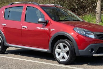 Dacia Sandero 76.000 km 4.900 &euro; Fellbach 70736