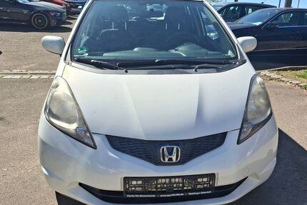 Honda Jazz 195.029 km 2.400 &euro; Kernen i. r 71394