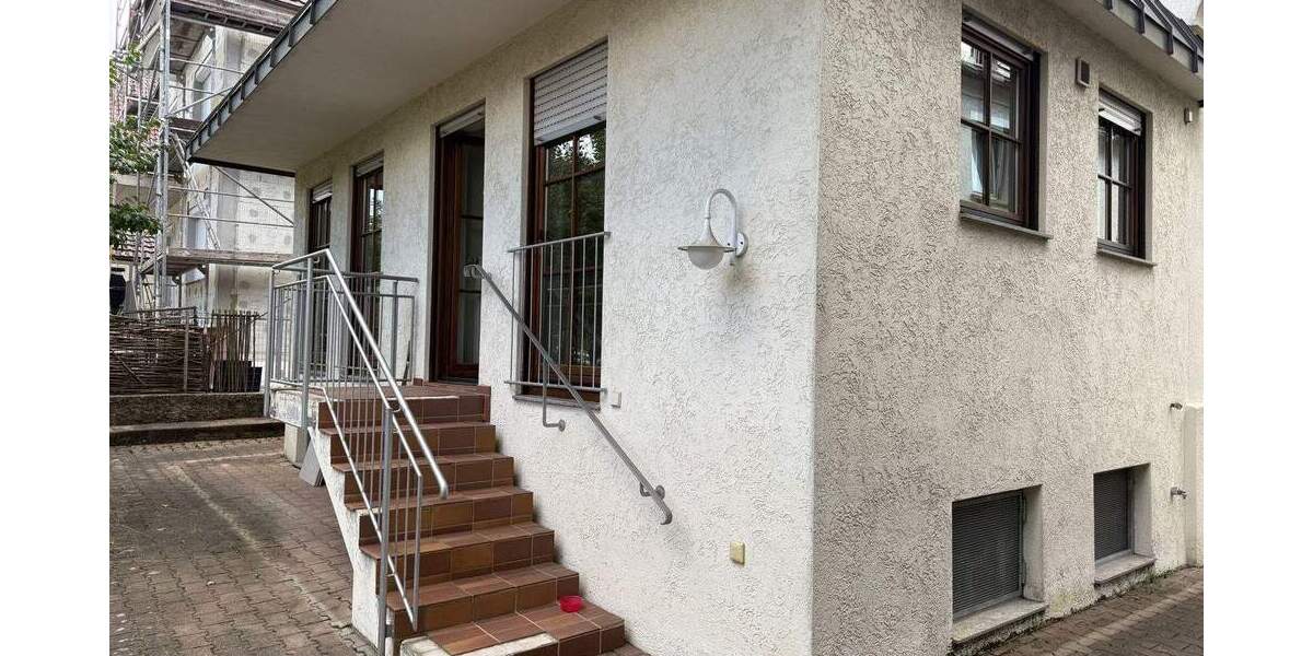 Mehrfamilienhaus, Wohnhaus Stuttgart Stammheim - 7 Zimmer, 135 m&sup2;, 585.000&euro; | Angebot:25704057