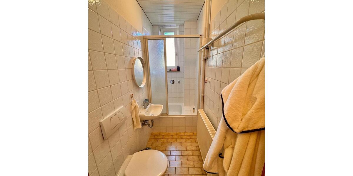 Etagenwohnung Stuttgart Stuttgart-West - 1 Zimmer, 90 m&sup2;, 500&euro; | Angebot:25858007