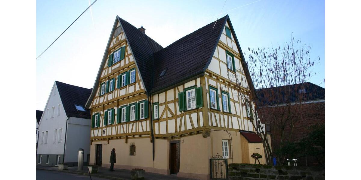 Maisonettenwohnung Stuttgart Luginsland - 3.5 Zimmer, 107 m&sup2;, 1.350&euro; | Angebot:25965671