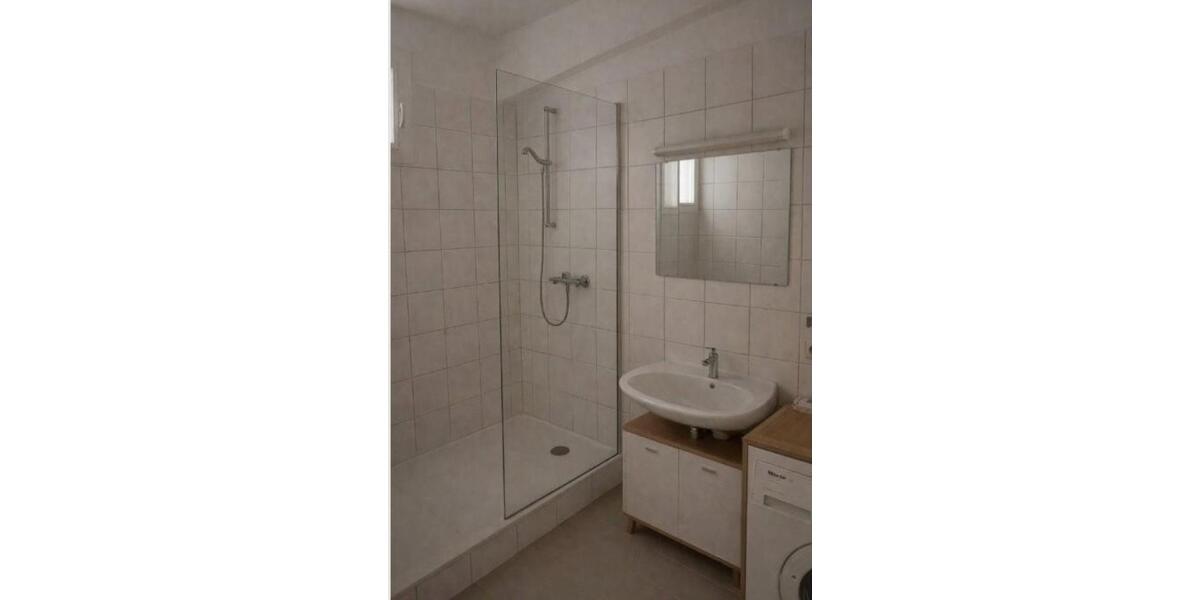 Etagenwohnung Stuttgart Lehen - 3 Zimmer, 76 m&sup2;, 1.000&euro; | Angebot:25942963