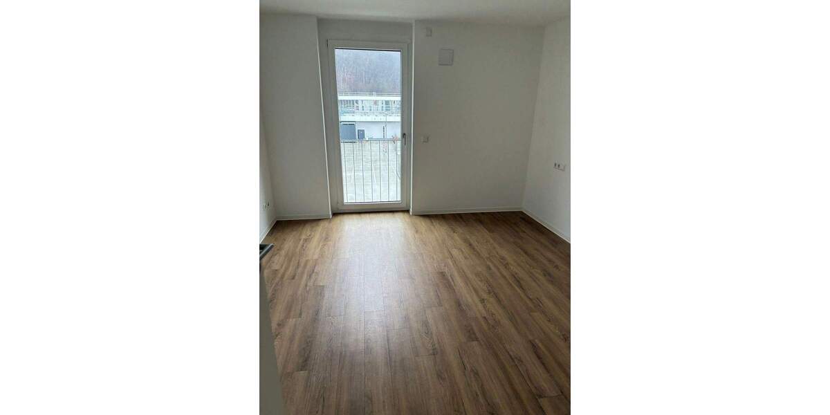 Etagenwohnung Esslingen am Neckar Weil - 4 Zimmer, 95 m&sup2;, 1.699&euro; | Angebot:25700605